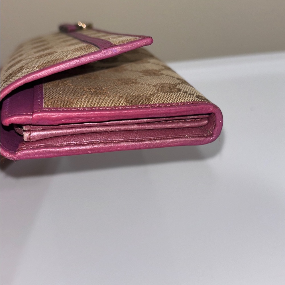 Gucci GG Canvas Wallet purple and tan Trim Heart Charm Continental” - Picture 7 of 13